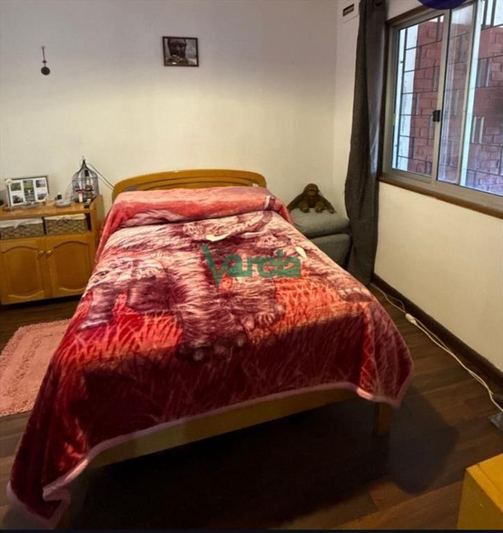 Venta de casa en Salinas, 2 dormitorios, a metros de la ram