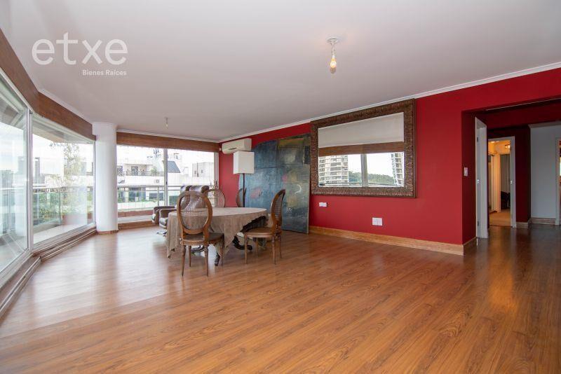 Excelente Apartamento con mejoras. Avenida de las America...