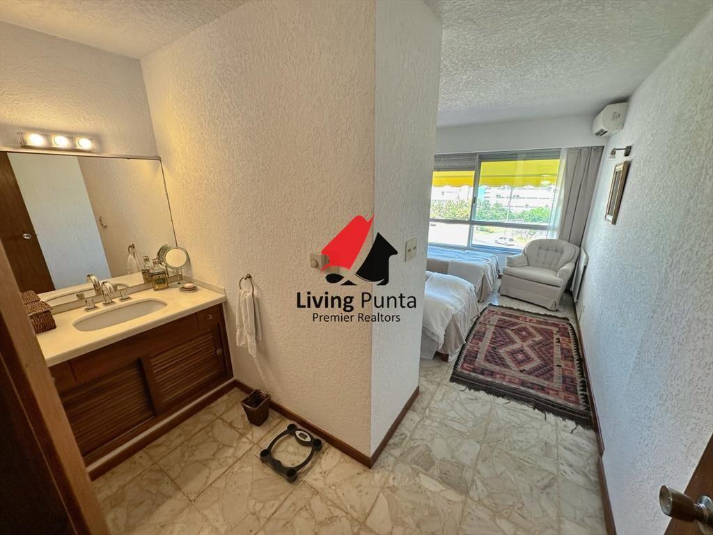 Apartamento en venta a pasos del mar