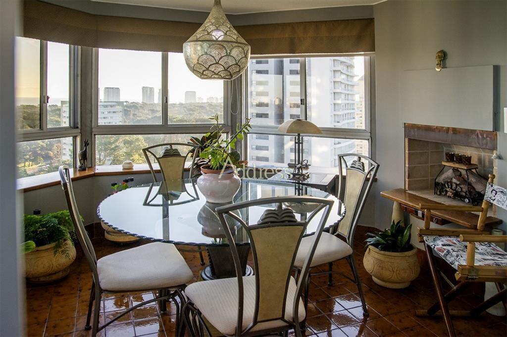 Apartamento en Roosevelt Center de 3 dormitorios