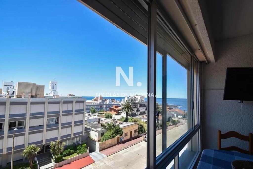 Torre en Península con piscina. Apartamento en 1