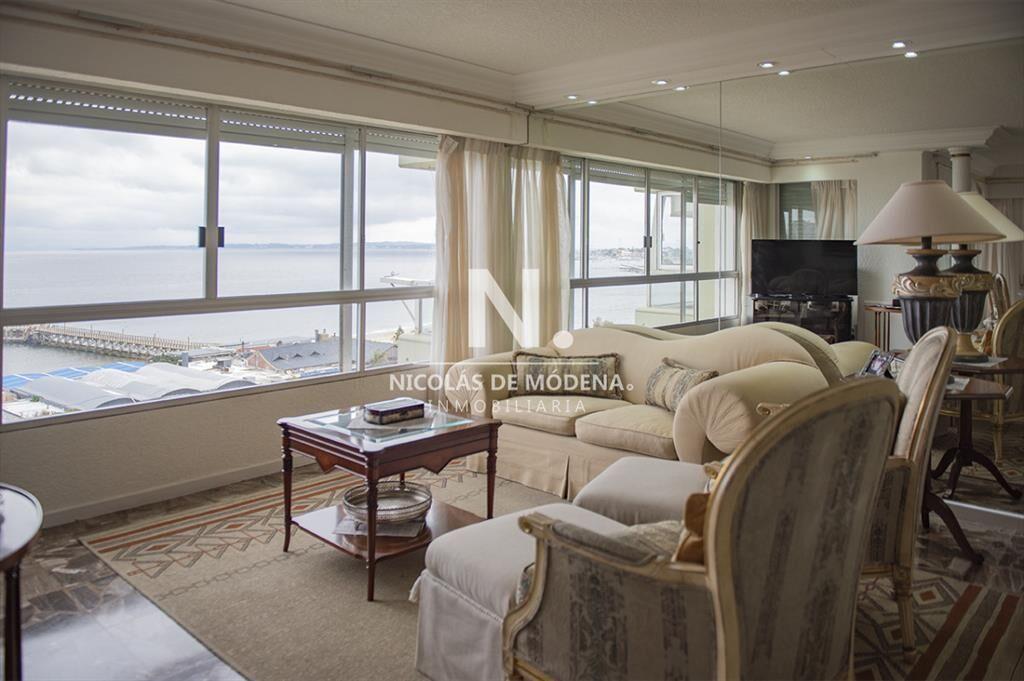 Vende apartamento de 3 dormitorios en Mansa, Punta del Este