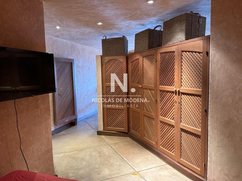 Vende apartamento en Marina del este, Punta