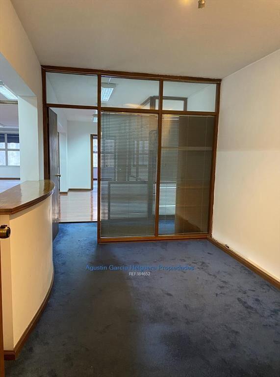 Venta y Alquiler Oficina Ciudad Vieja