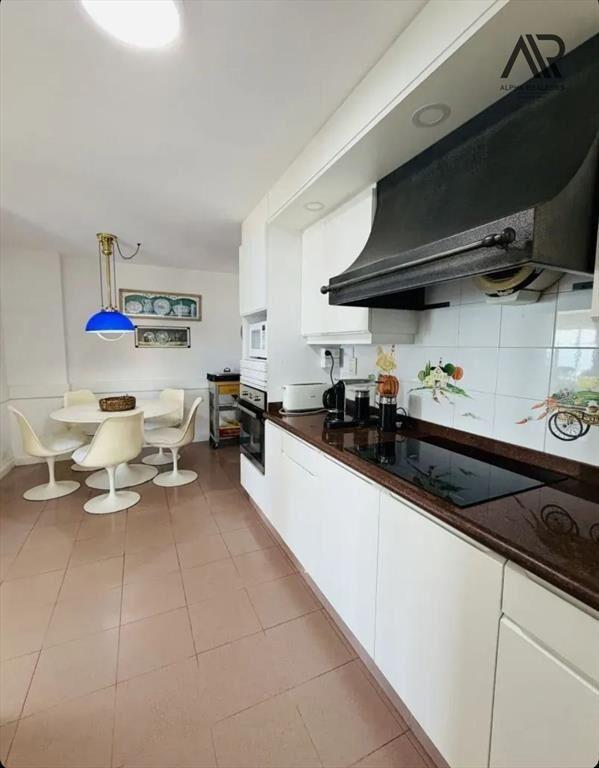 Apartamento en venta c/ cochera en Playa Mansa