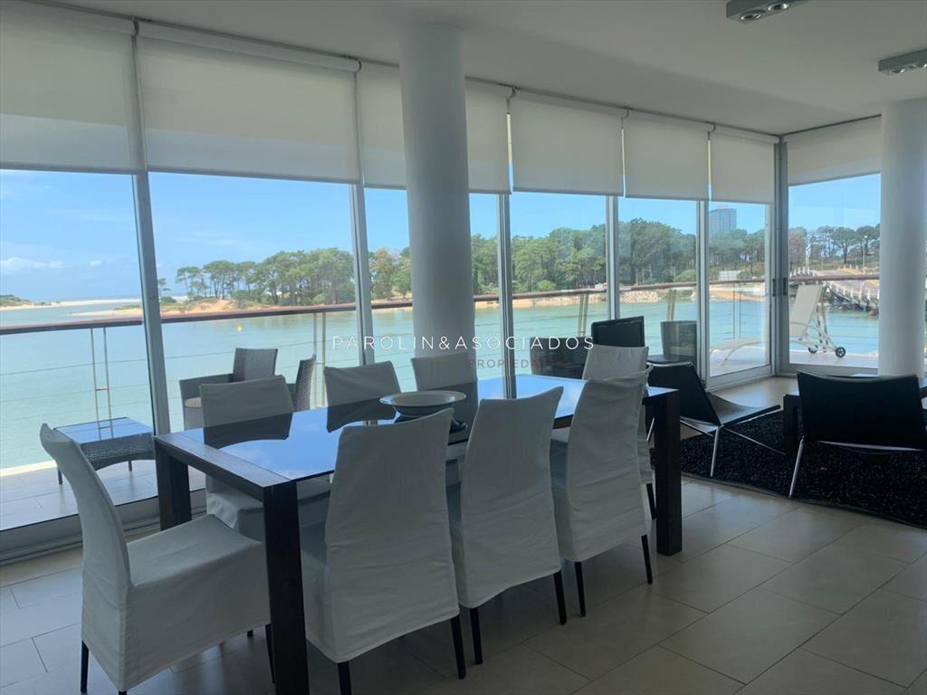 Apartamento en venta de 3 dormitorios en Edificio
