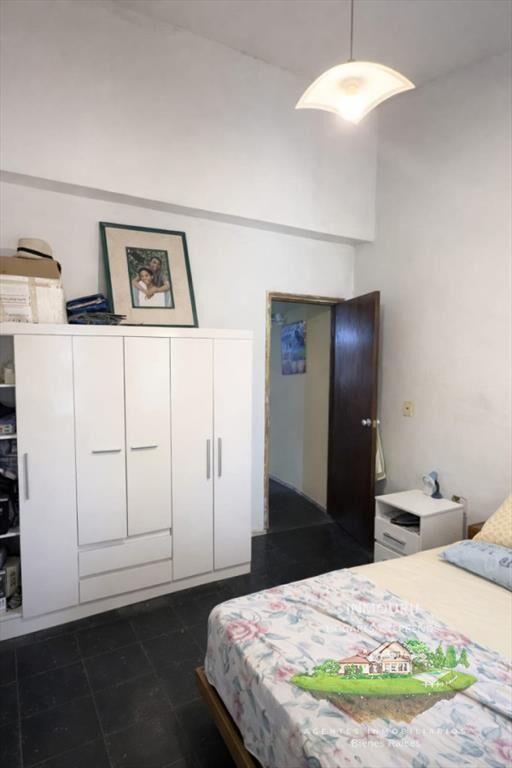 Se vende casa en exclusiva + apto al fondo en la Unión.