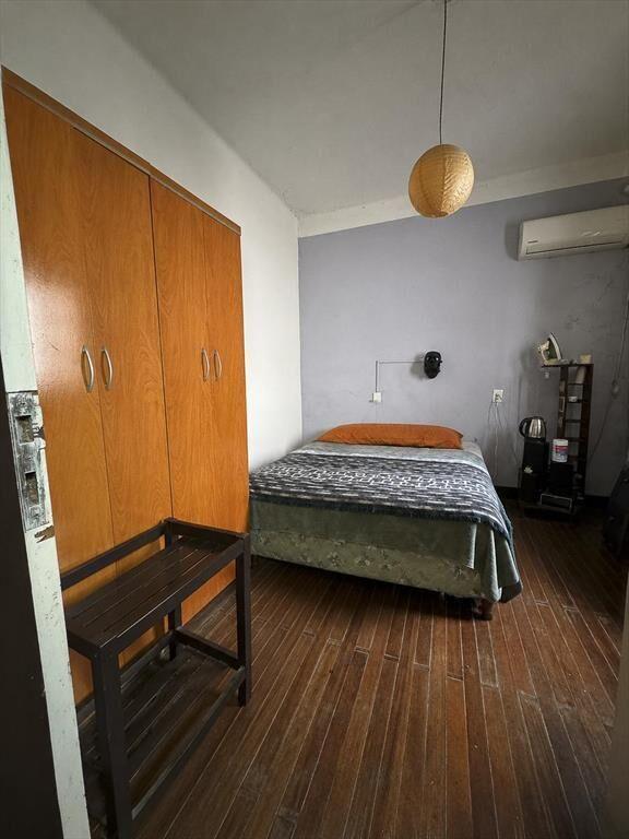 Apartamento en venta en Ciudad Vieja a 2 cuadras de la ramb