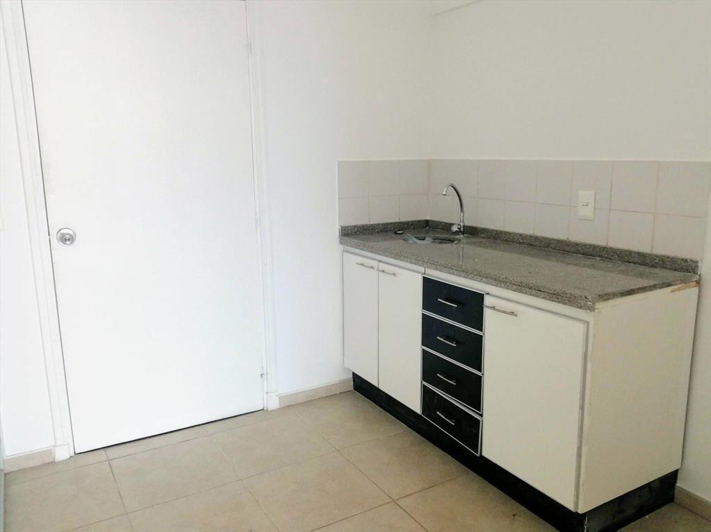 Venta de Apartamento en Tres Cruces CON RENTA!