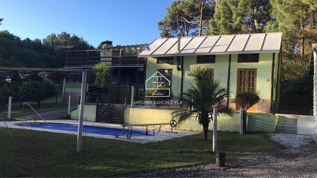 Casa de 4 dormitorios en venta en Punta Ballena