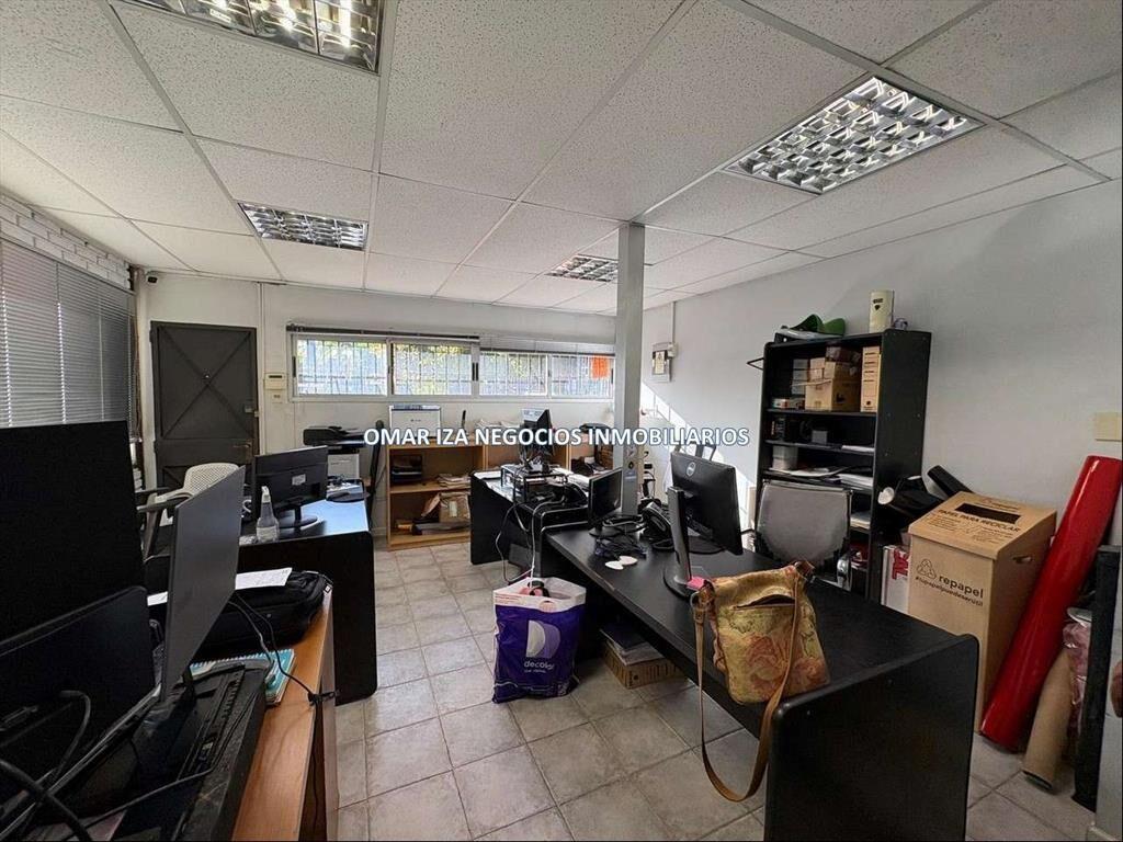VENTA LOCAL COMERCIAL EN LA BLANQUEADA, GALPON, DEPOSITO, O