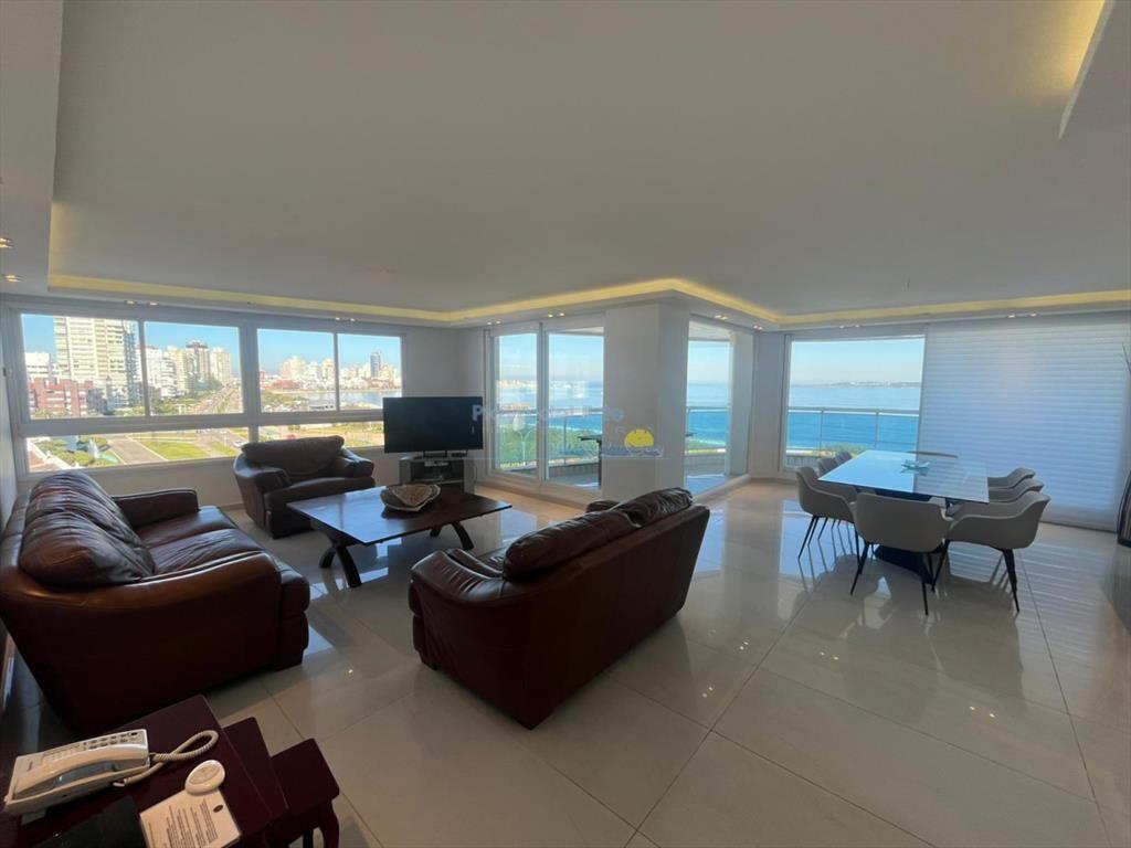 Apartamento de 3 dormitorios en Torre Millenium ,