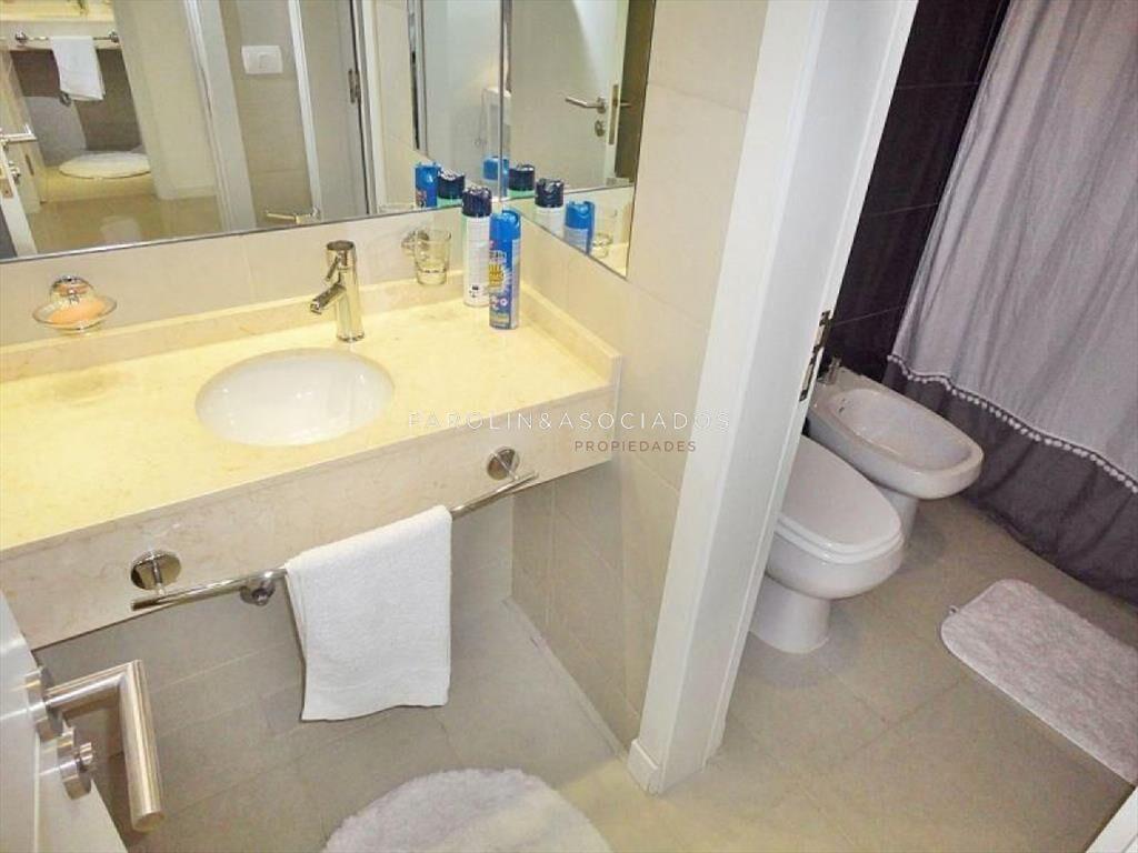 Apartamento en venta de 2 dormitorios cerca del