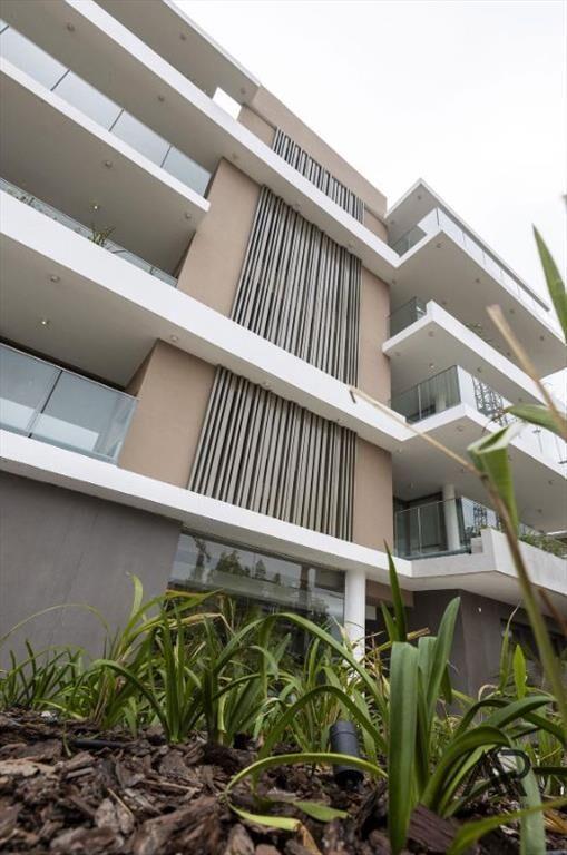 Apartamento en alquiler de 3 dormitorios con jardin en B...