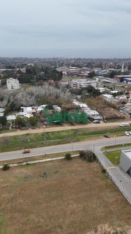Venta Terreno Esquina Próx Portones Carrasco