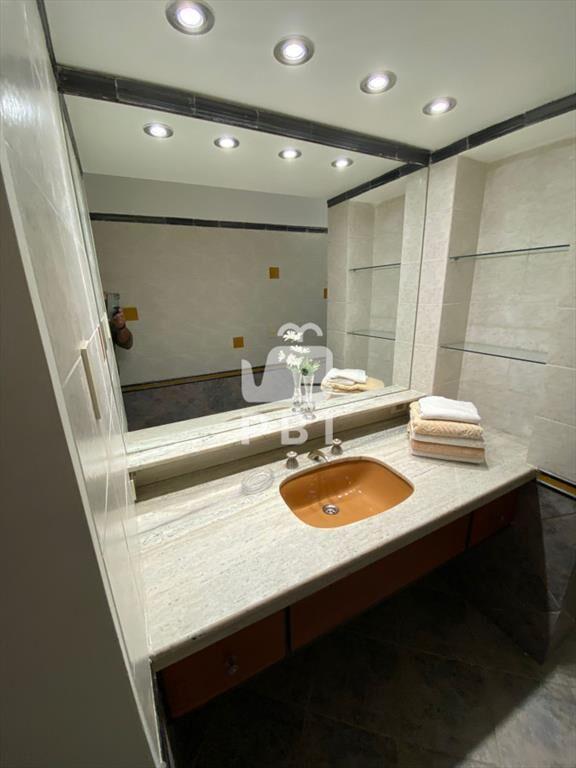 Venta casa 5 dormitorios, Playa Mansa - Ref :