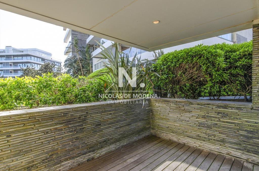 Apartamento Tres Dormitorios en Aqluiler Playa