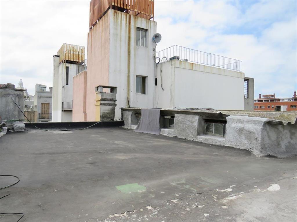 Venta Pensión 19 dormitorios. Ciudad Vieja. Oportunidad de