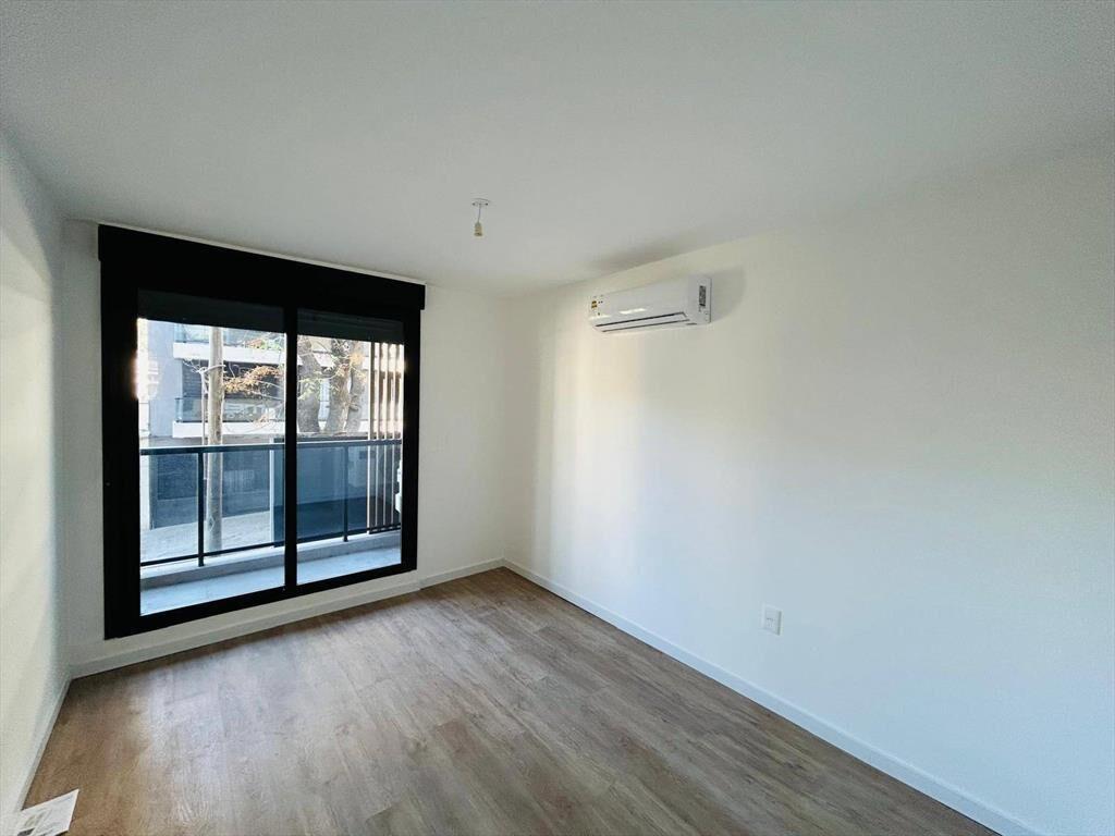Venta de Apartamento con 1 dormitorio y garage en Cordón Sur