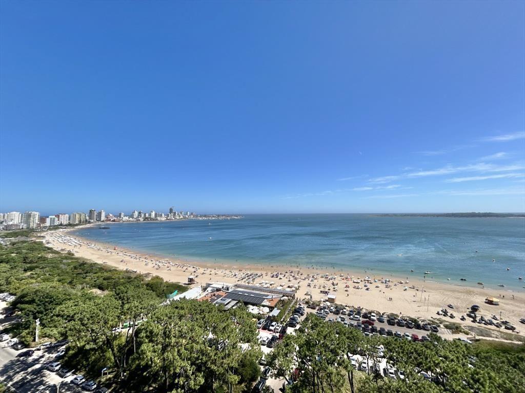 VENTA APARTAMENTO 3 DORMITORIOS MAS DEPENDENCIA EDIFICIO IM