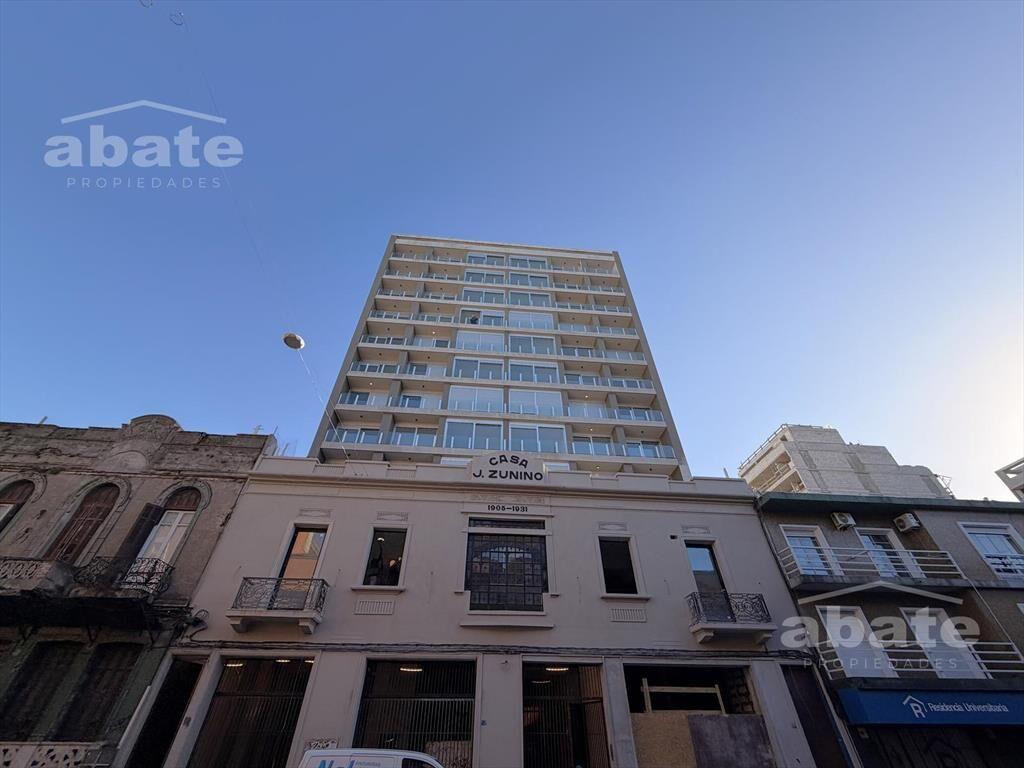 Alquiler apartamento 1 dormitorio piso alto a estrenar
