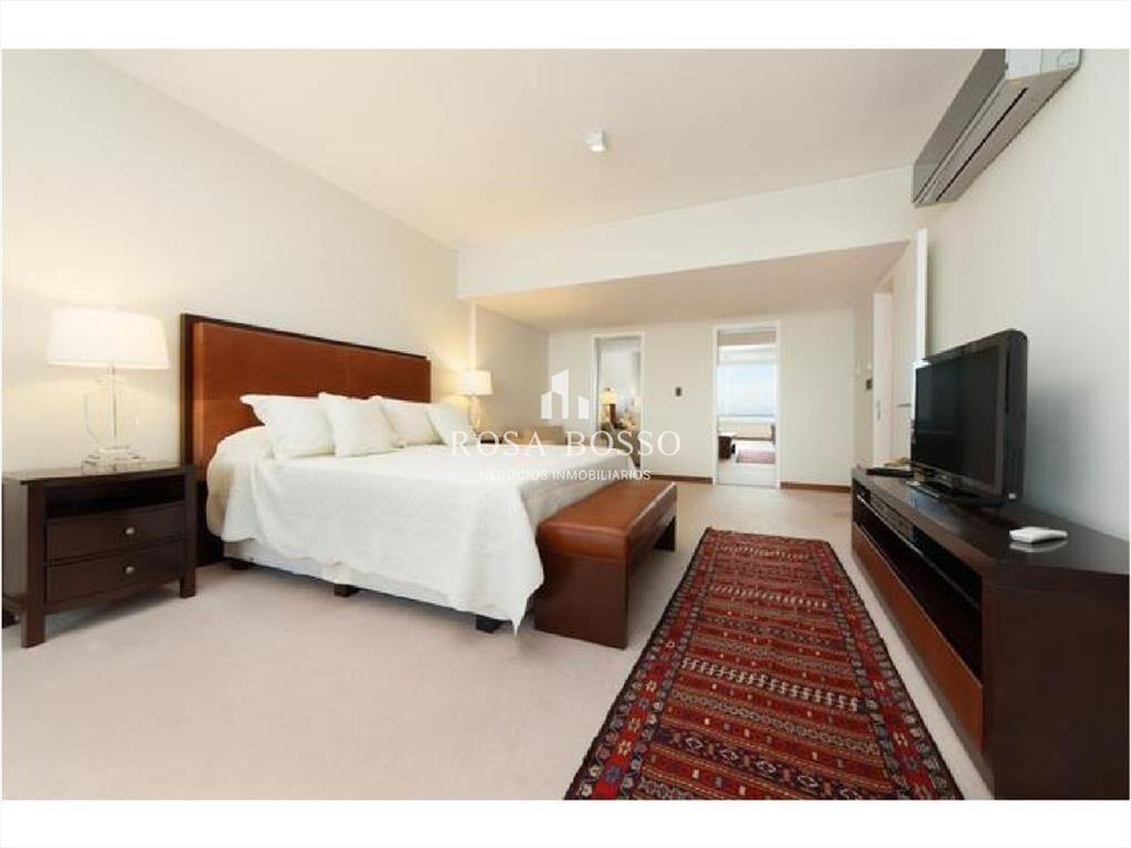 Apartamento en Brava, 4 dormitorios *