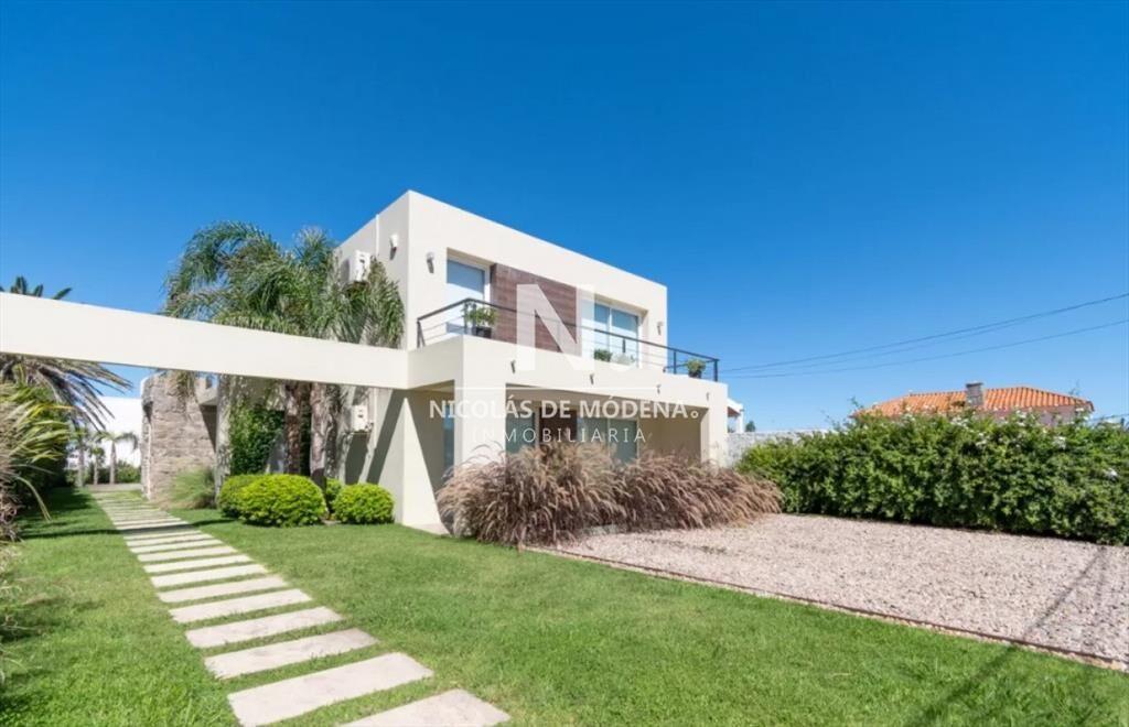 Casa de 4 dormitorios en Punta del Este