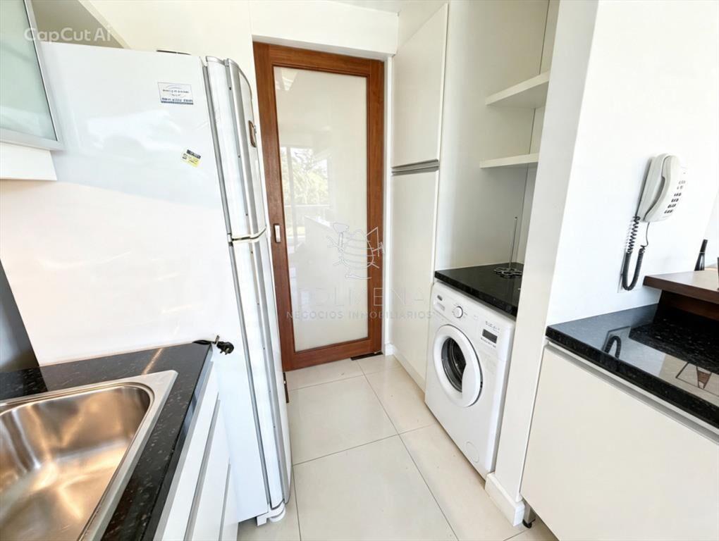 espectacular apartamento de 2 suitesaa, en playa brava