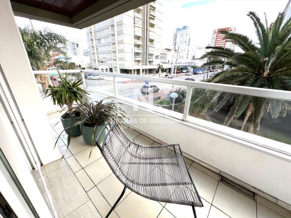 Vende apartamento en Punta del Este !