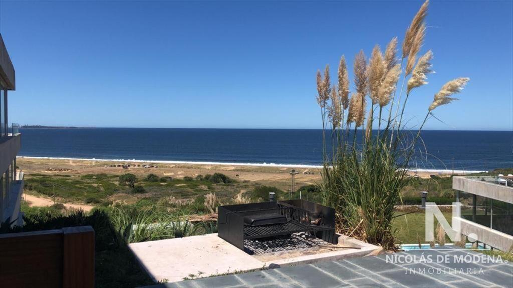 Venta apartamento Punta Ballena con vista al mar