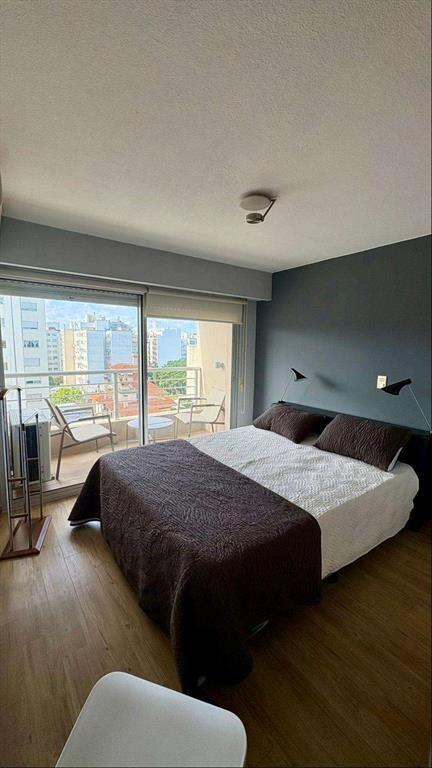 Monoambiente en alquiler con muebles en Punta carretas
