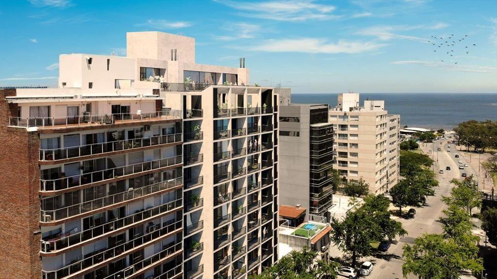 Venta apartamento 2 dormitorios Yes Sarmiento Parque Rodó