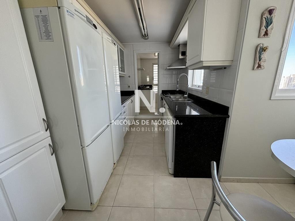 Apartamento ideal de 3 dormitorios en suite, con balcón es