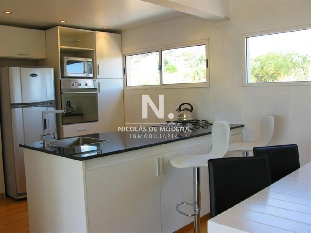Casa en Altos de Punta Piedras, 3 dormitorios *