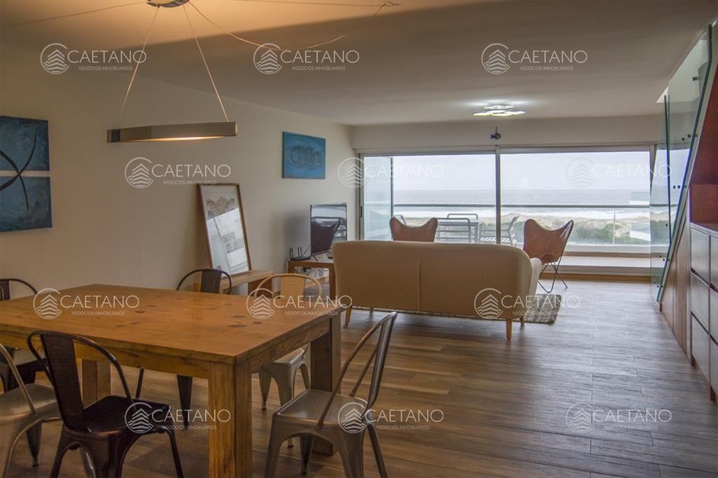Duplex frente al mar a la venta Playa Brava