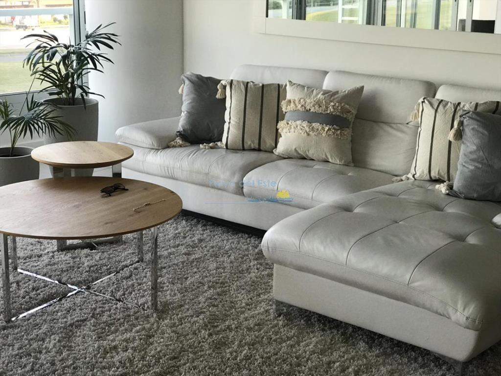 Apartamento de 2 Dormitorios en Torre Le Parc , ,
