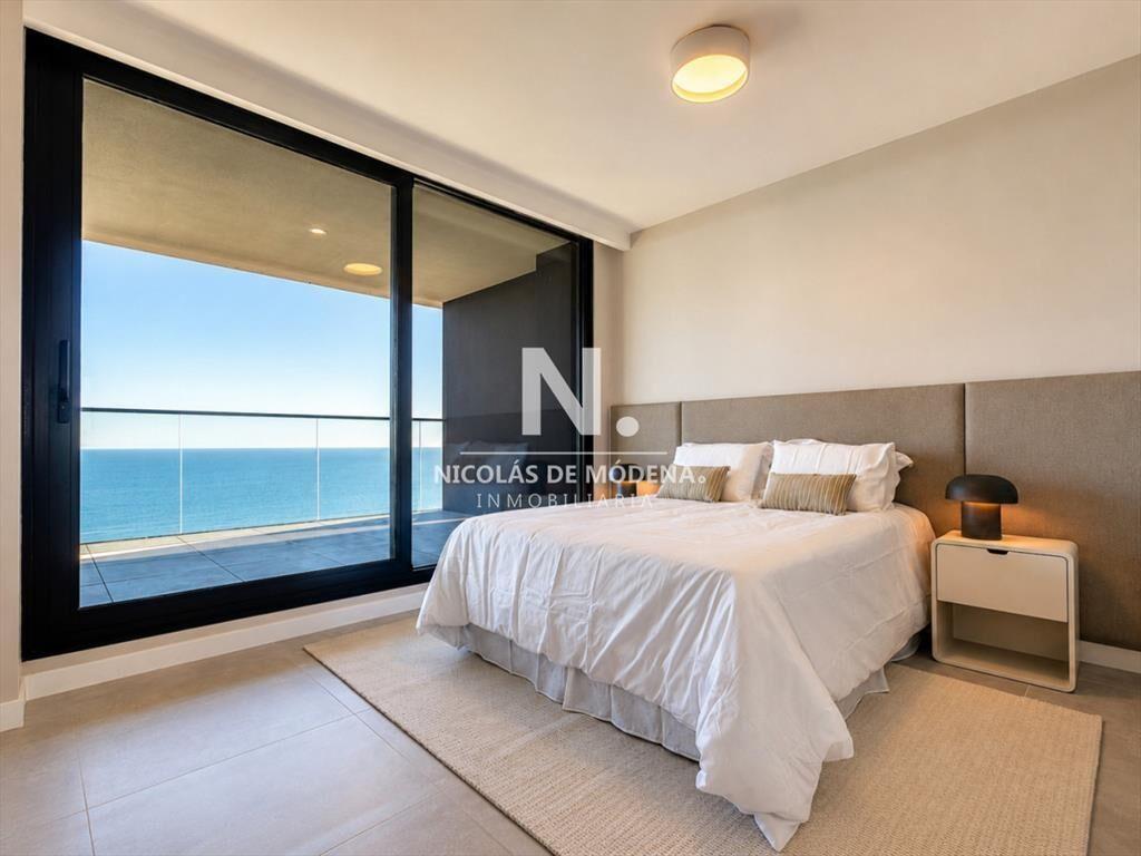 Exclusivo Apartamento Dúplex de 4 dormitorios en
