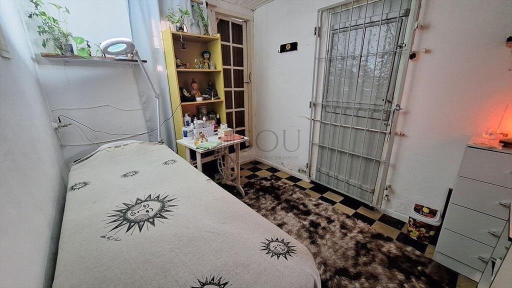 Venta 3 casas con renta activa