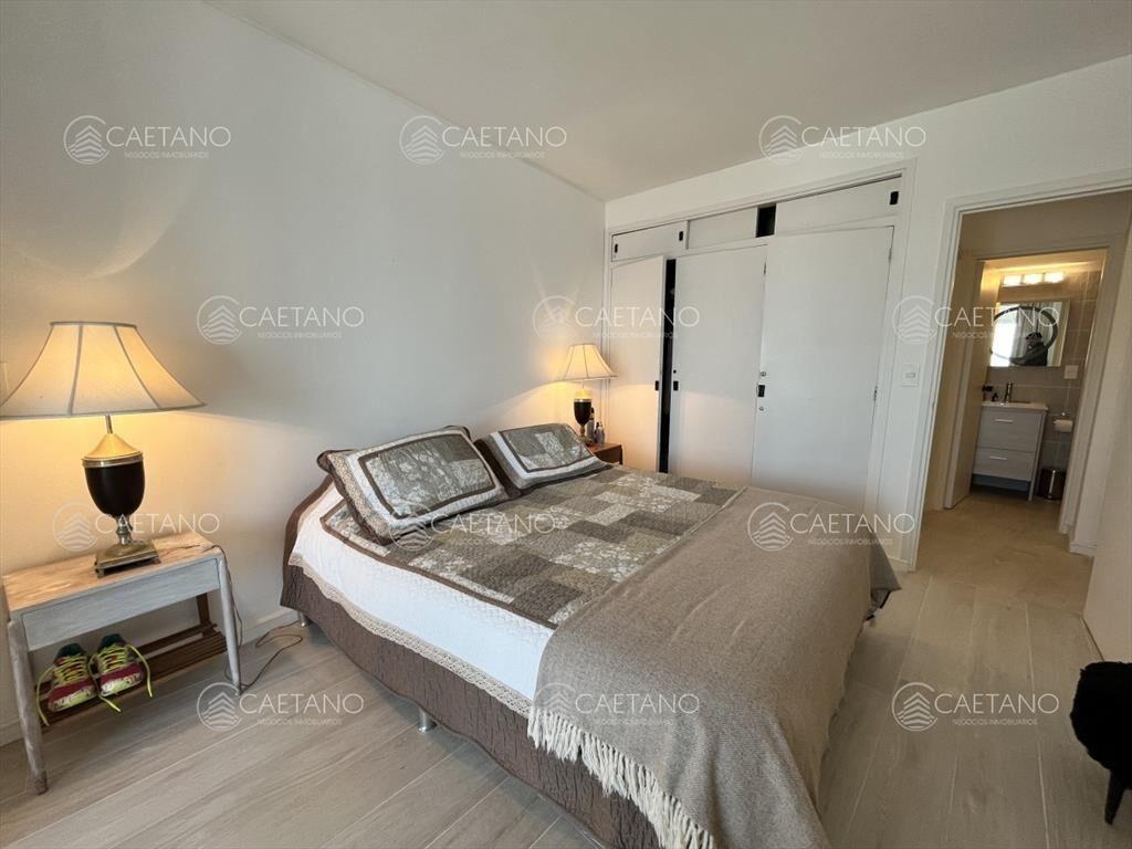 Venta apartamento 1 dormitorio y medio. Punta del