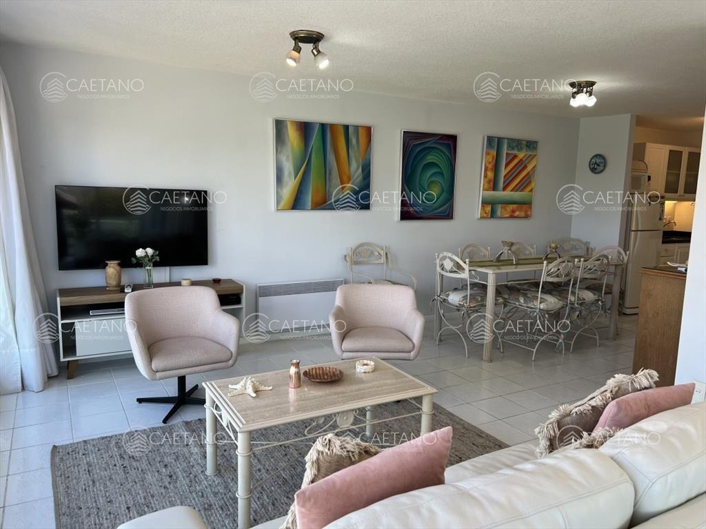 Venta apartamento 2 dormitorios, playa mansa, parada 8