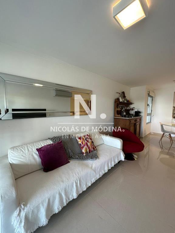 En venta apartamento de 2 Dormitorios en Punta