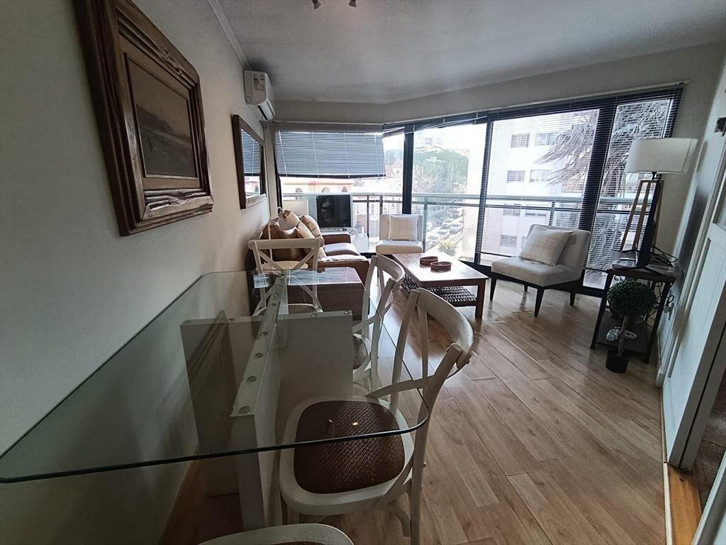 Apartamento amoblado en pocitos, excelente punto, cercano a
