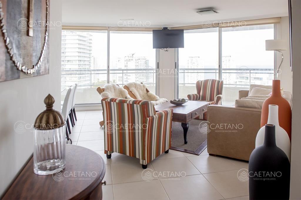 Se vende apartamento en ocean drive II de 3 Punta