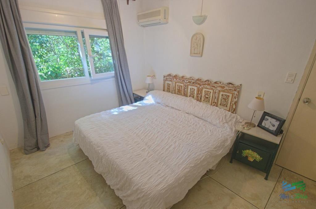 Casa con piscina en alquiler Playa Brava