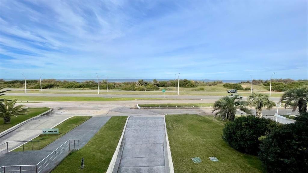 Apartamento en venta de 3 dormitorios c/ cochera en Play...
