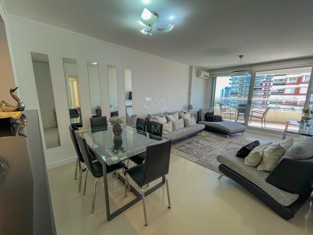 Exclusivo apartamento en alquiler de verano en Forest Tower