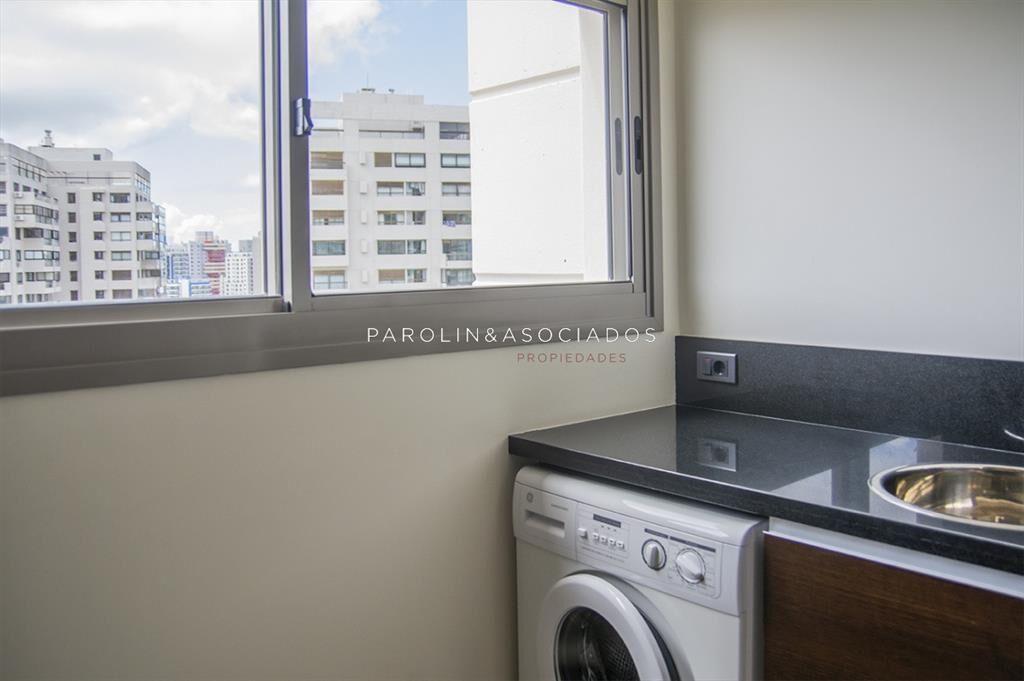 Apartamento de 2 dormitorios a pasos del Mar en torre Imper