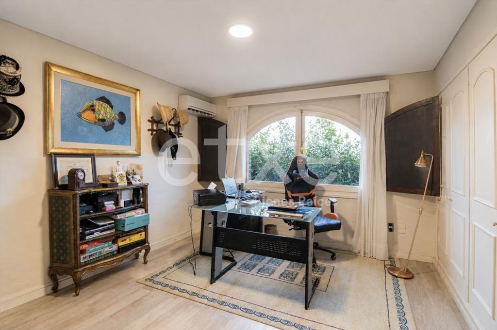 Casa en Venta en Lomas de la Tahona...
