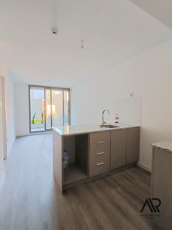 Venta de moderno apartamento de 1 dormitorio, con terraz...