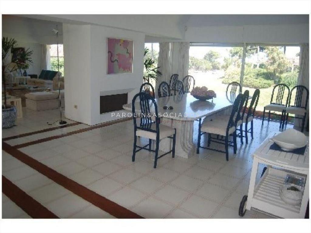 Casa en venta de 4 dormitorios en el Golf, Punta